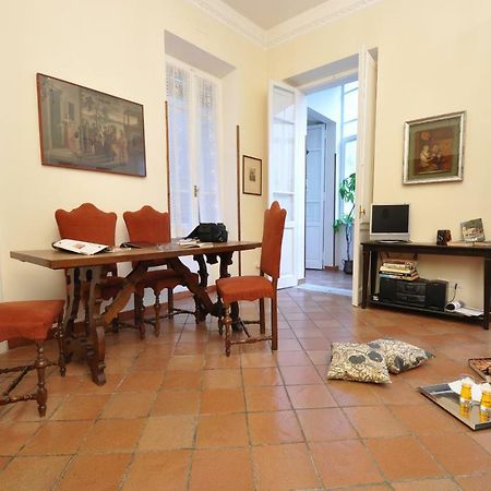 ローマCasa Viscontiアパートメント エクステリア 写真